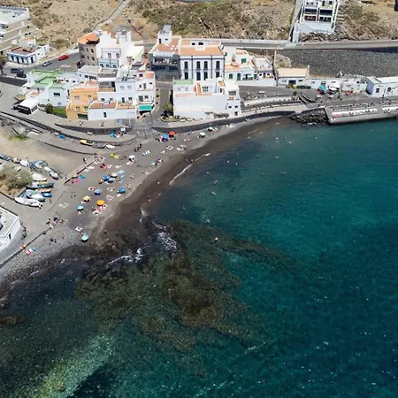 In Poris De Abona *